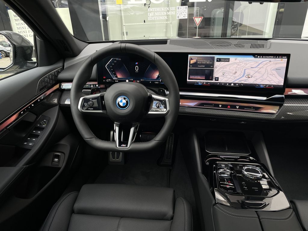 BMW 550e xDrive M Sport