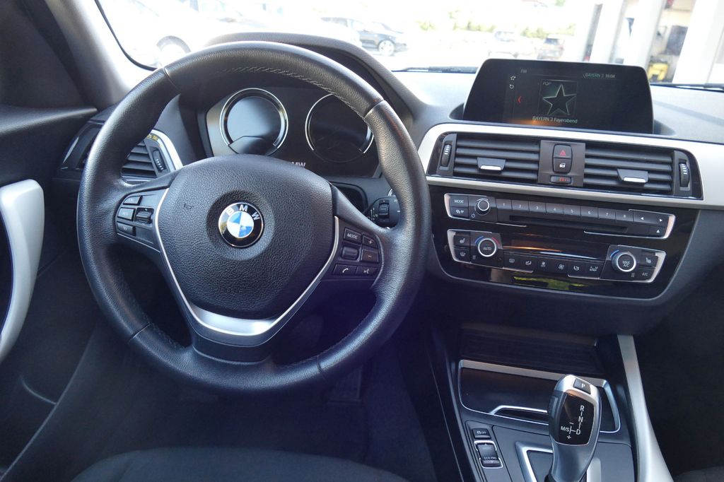 BMW 120d xDrive Advantage