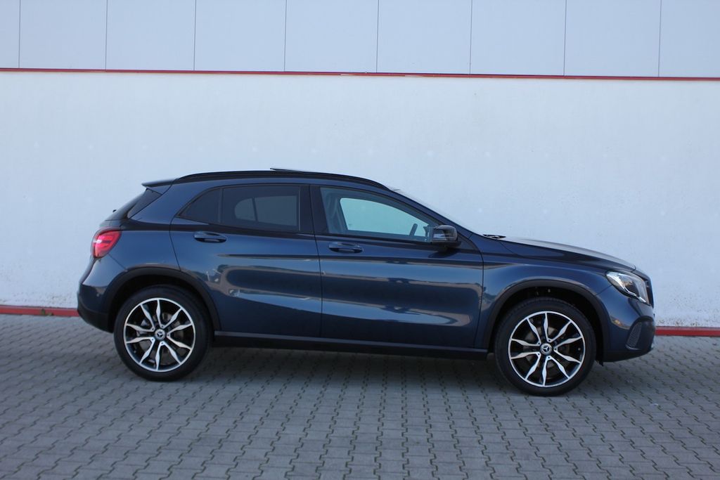 Mercedes-Benz GLA 180 Urban Line