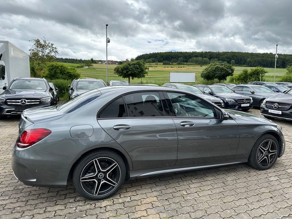 Mercedes-Benz C 300e AMG