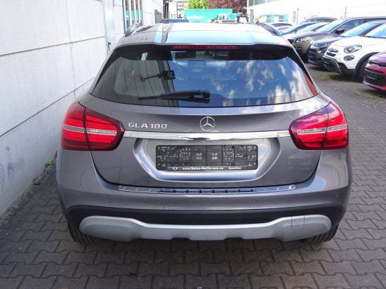 Mercedes-Benz GLA 180 Style