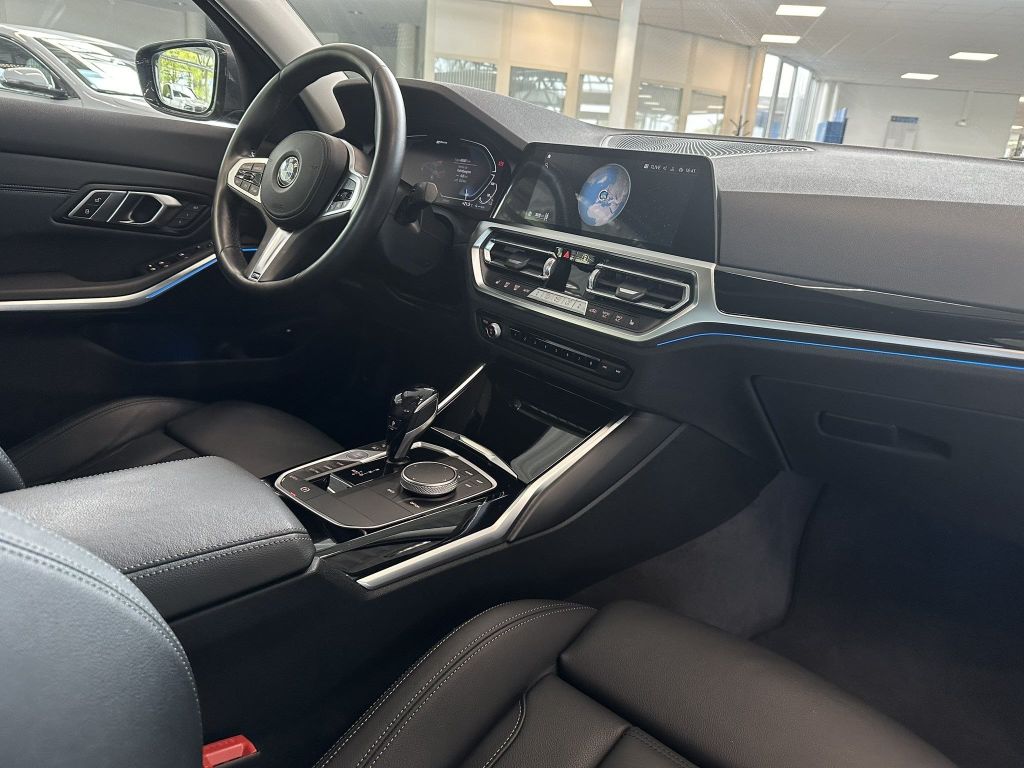 BMW 330e xDrive Sport Line