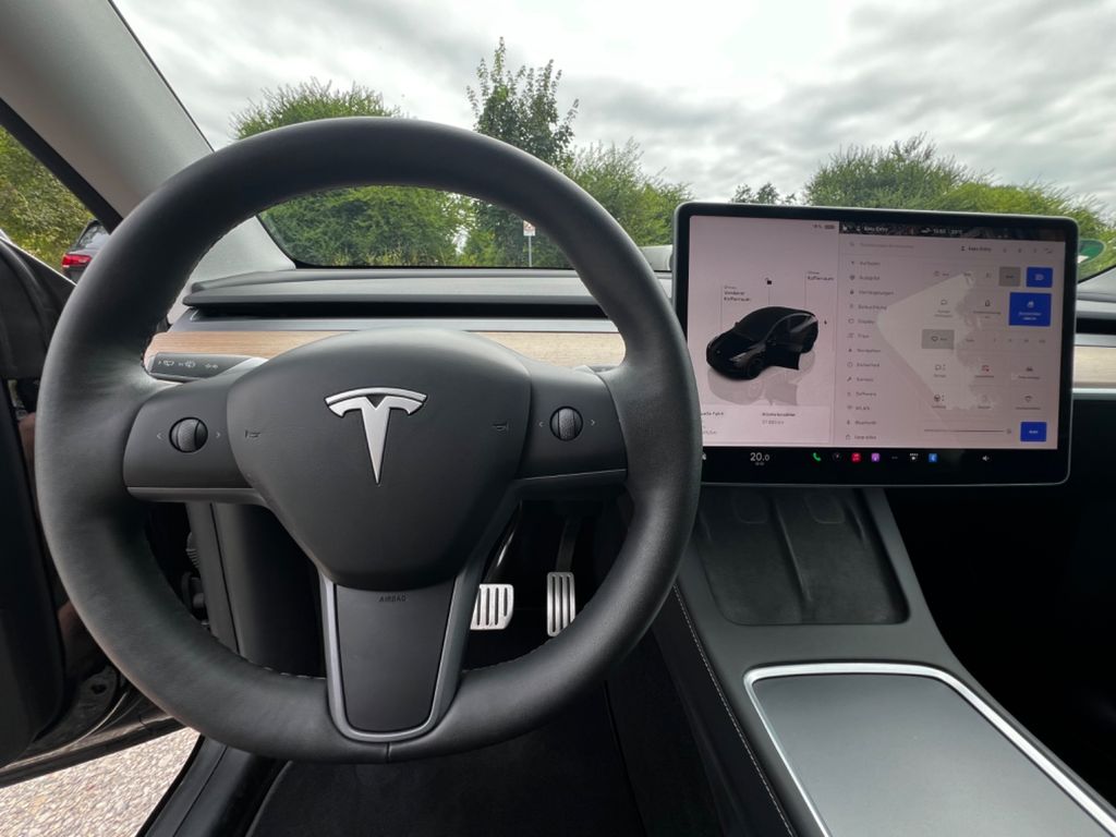 Tesla Y Performance Dual Motor