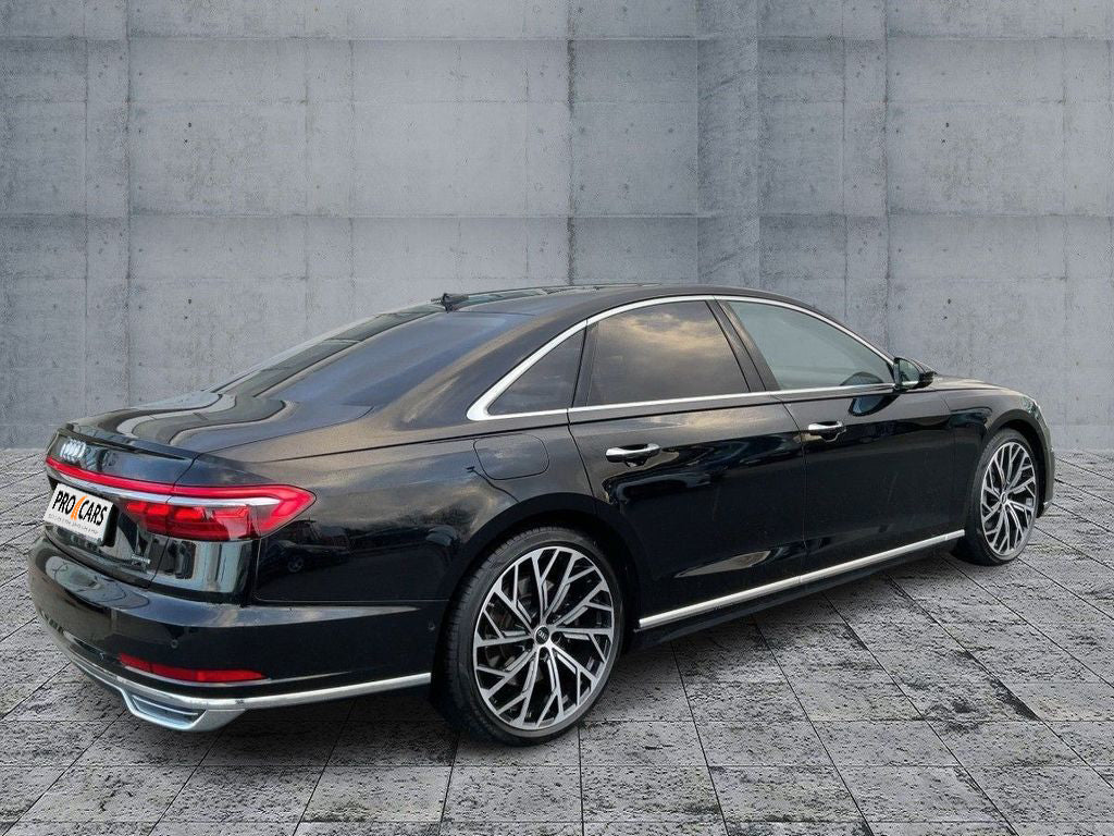 Audi A8 60 TFSI-e Quattro Matrix