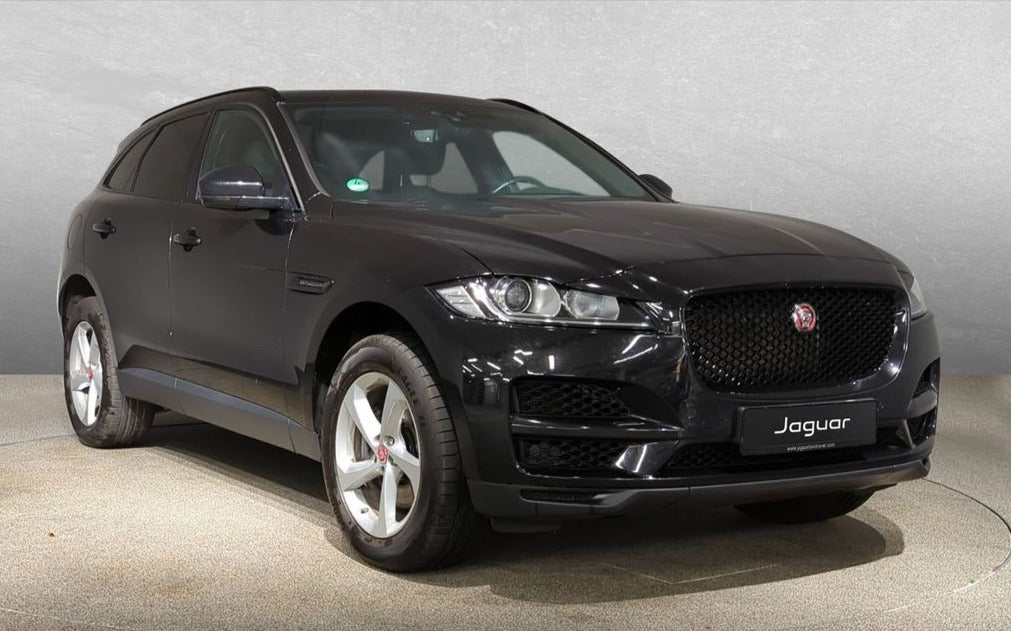 Jaguar F-Pace 25t Pure Black