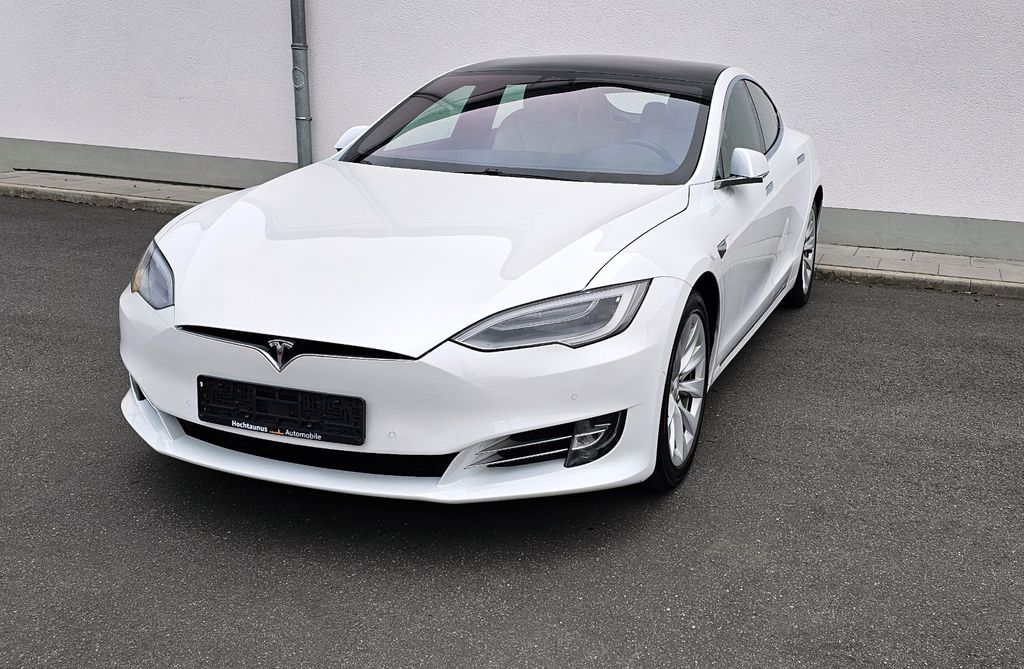 Tesla Model S Max