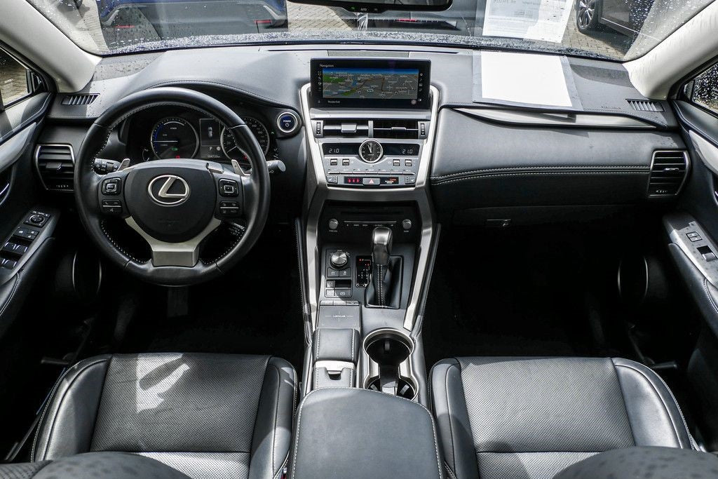 Lexus NX 300h Executive