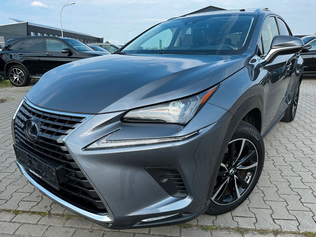 Lexus NX 300h 4WD Luxury Line