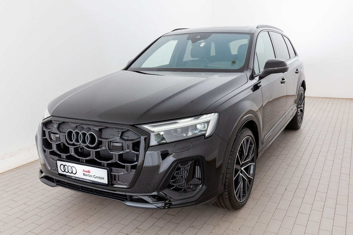 Audi Q7 TFSI e 55 TFSI e Quattro S line Tiptronic