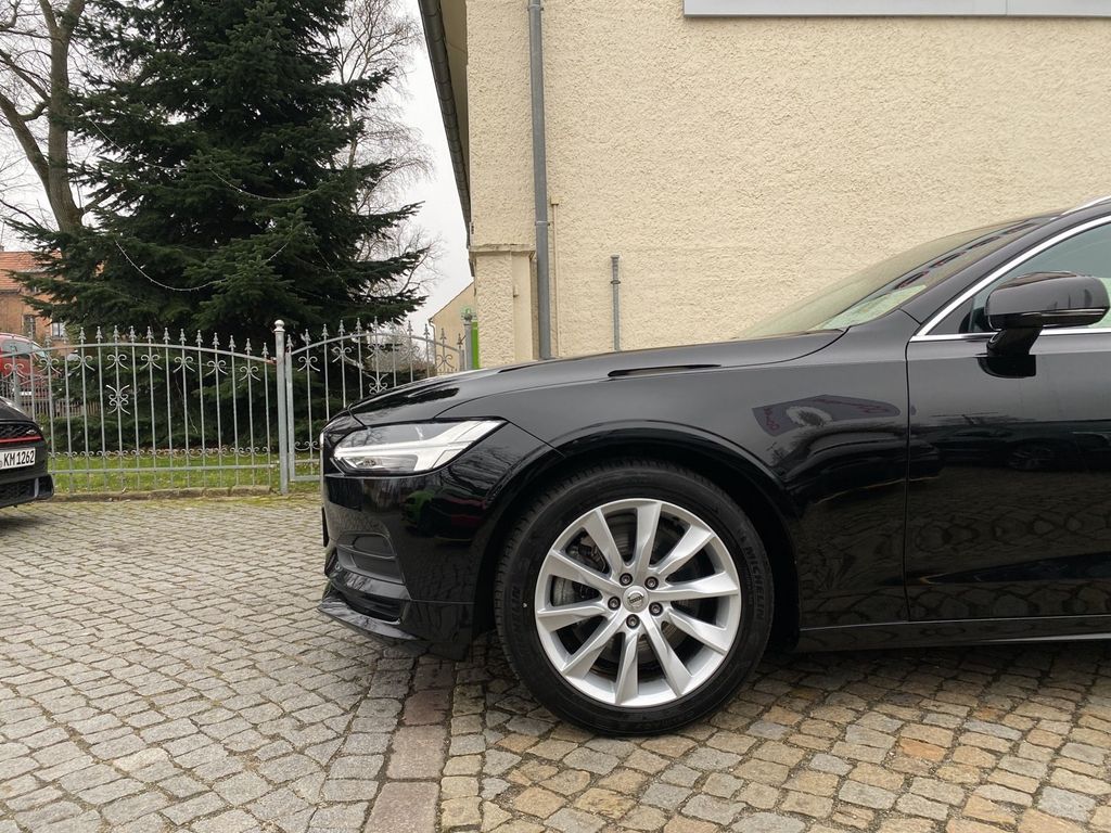 Volvo V90 2.0 Momentum Pro