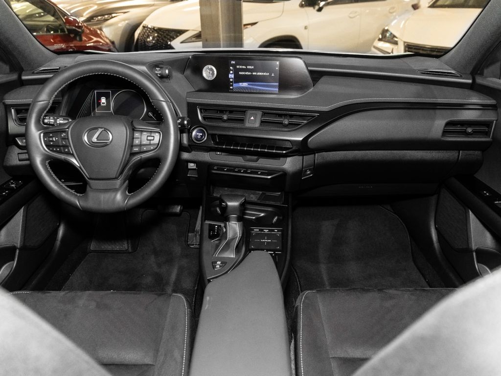 Lexus UX 250h Style Edition