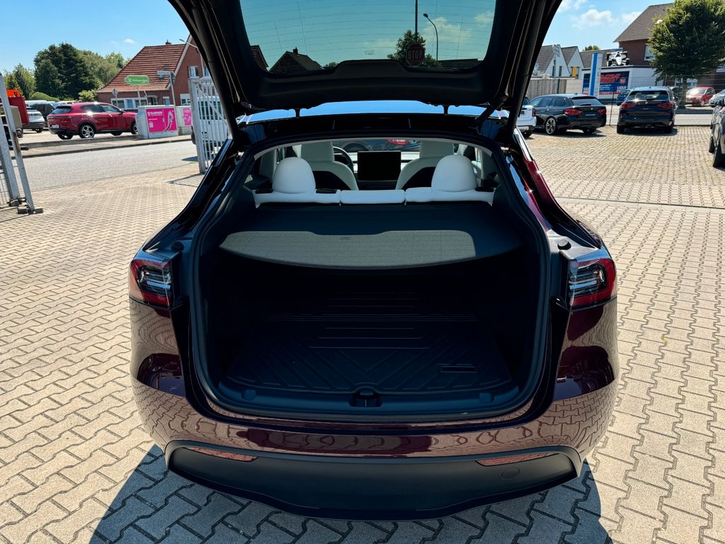 Tesla Model Y Performance AWD