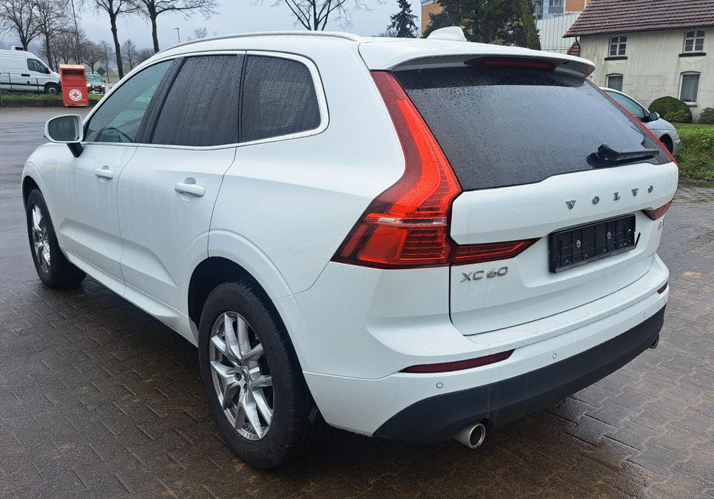 Volvo XC60 Momentum Pro