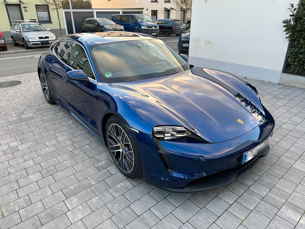 Porsche Taycan Sport Turismo