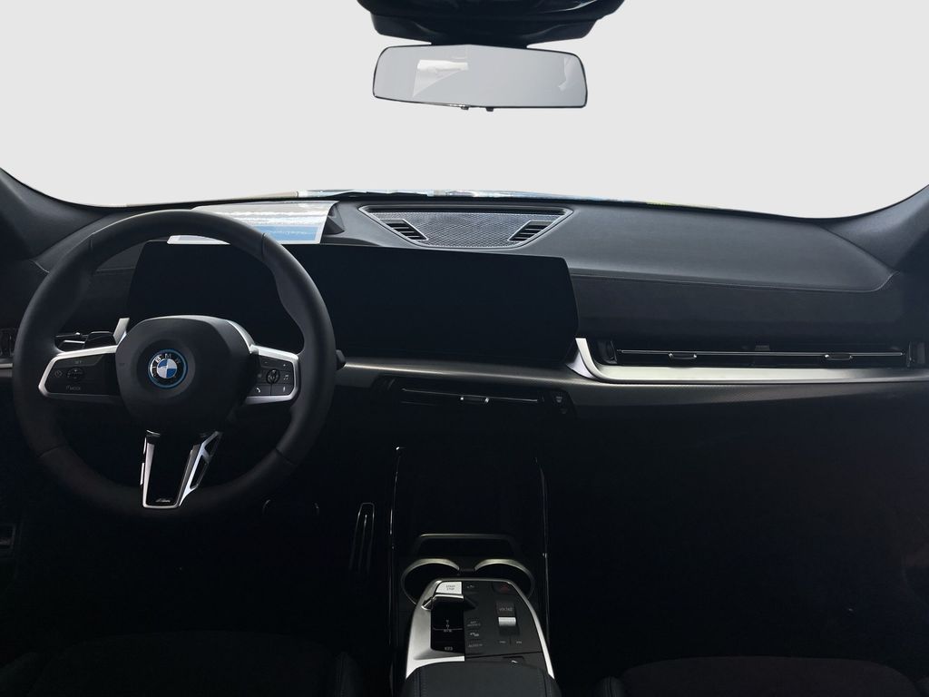 BMW iX2 eDrive20