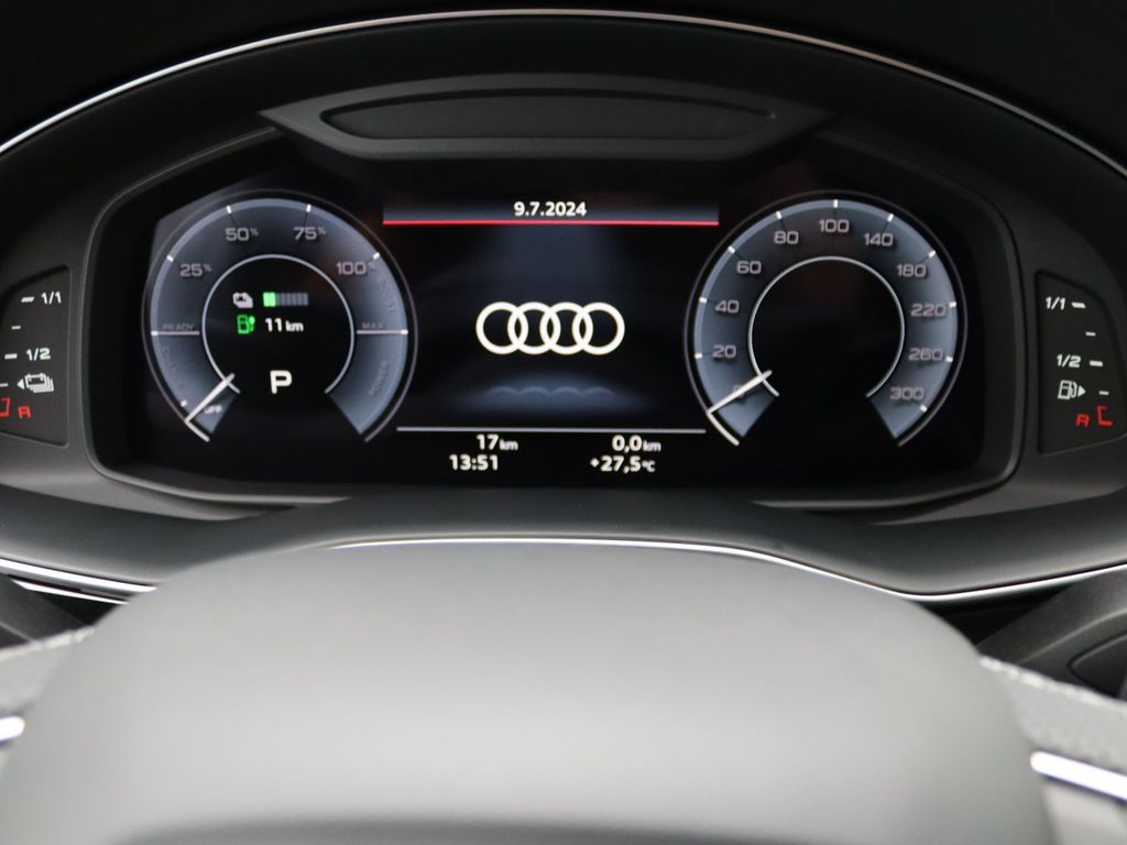 Audi Q7 SUV S-line 60 TFSIe Quattro