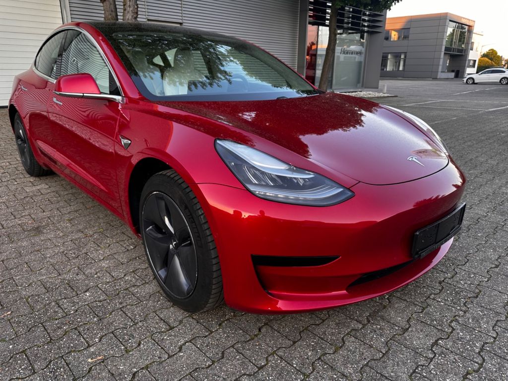 Tesla Model 3 Standard Range Plus RWD