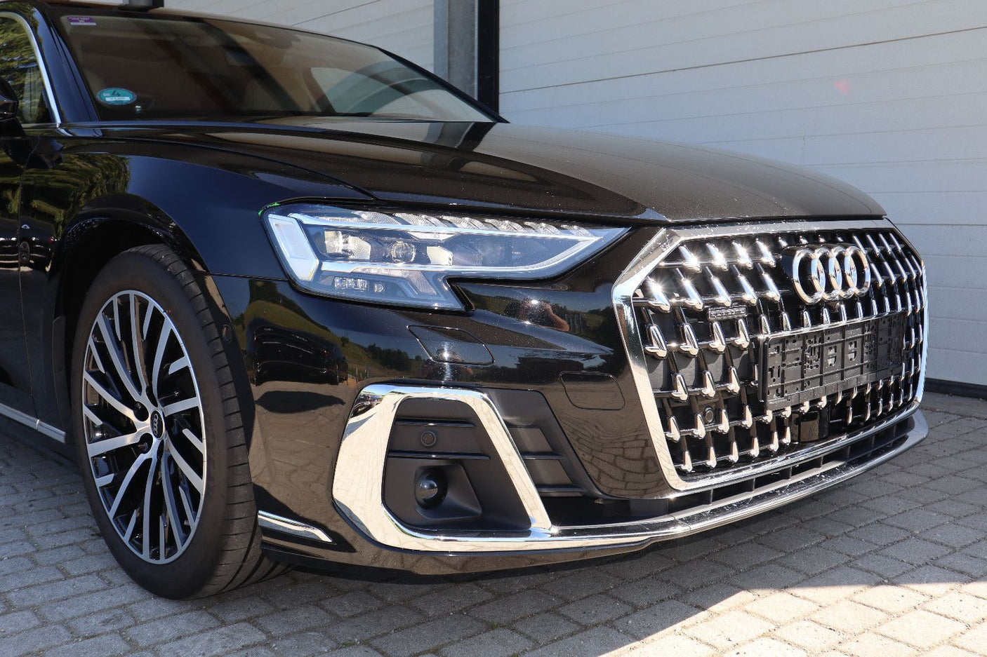 Audi A8 60 TFSI q lang exclusive