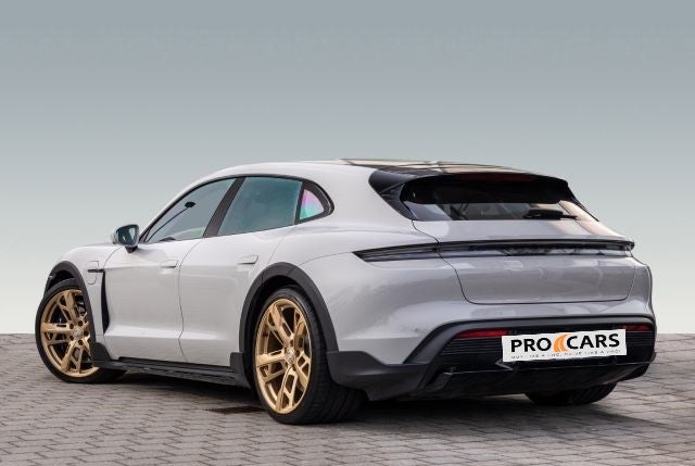 Porsche Taycan Turbo Cross Turismo