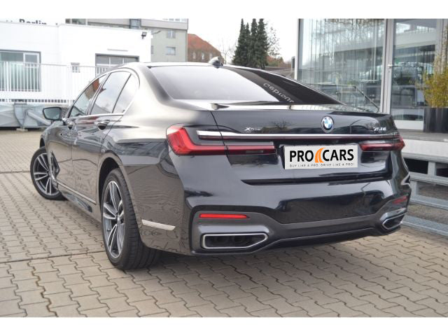 BMW 750i xDrive M Sport