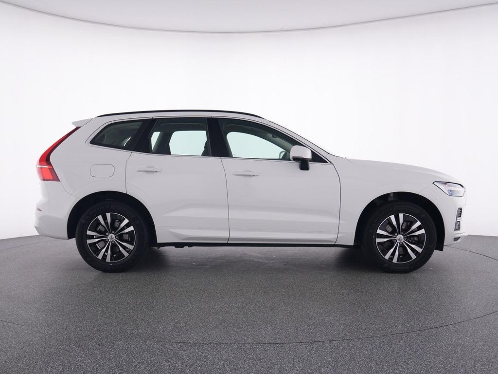 Volvo XC60 B4 Momentum Pro