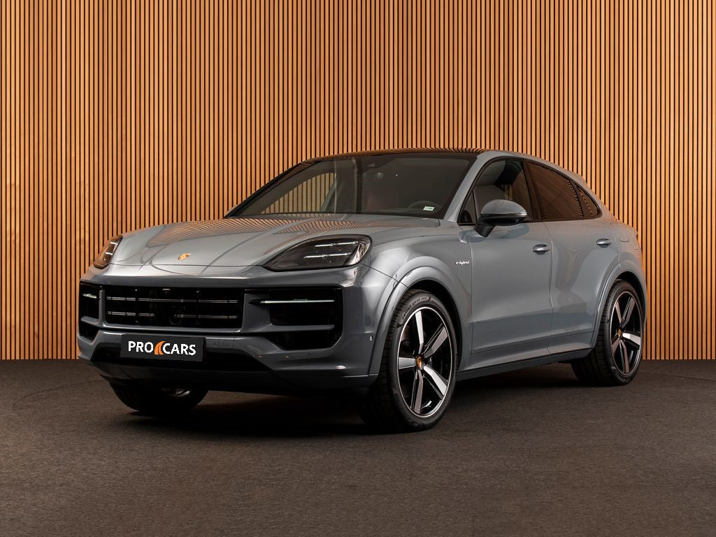 Porsche Cayenne E-Hybrid Coupe CARBON