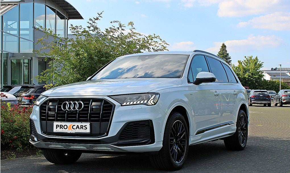 Audi Q7 55 TFSI e quattro S LINE