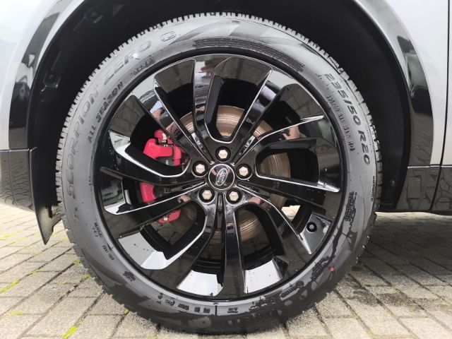 Land Rover Discovery Sport P300e Dynamic SE