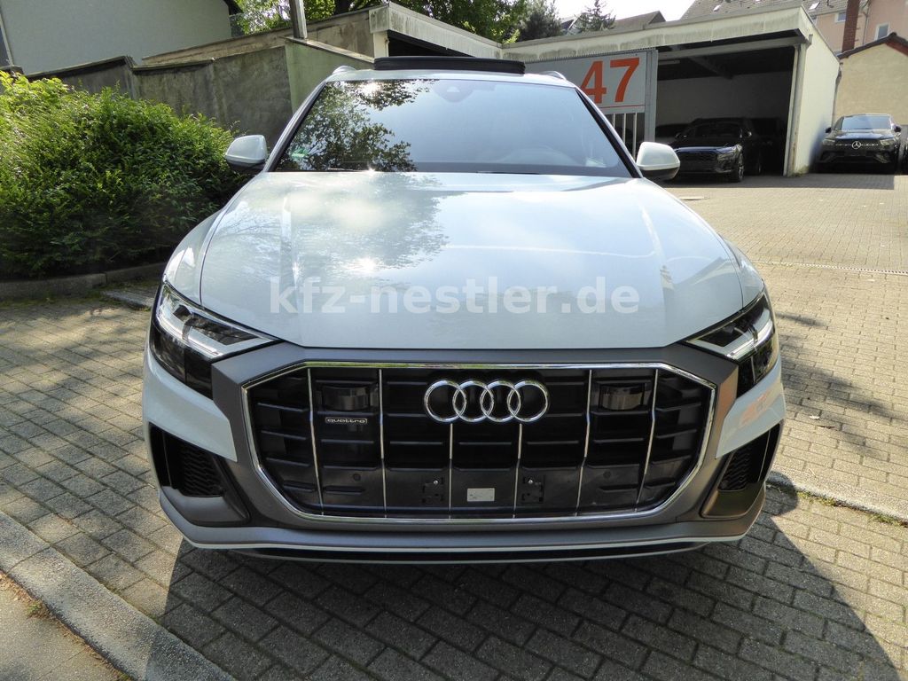 Audi Q8 55 TFSI S Line