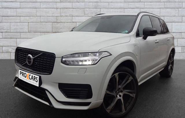 Volvo XC90 T8 R Design Expression Plug-In Hybrid