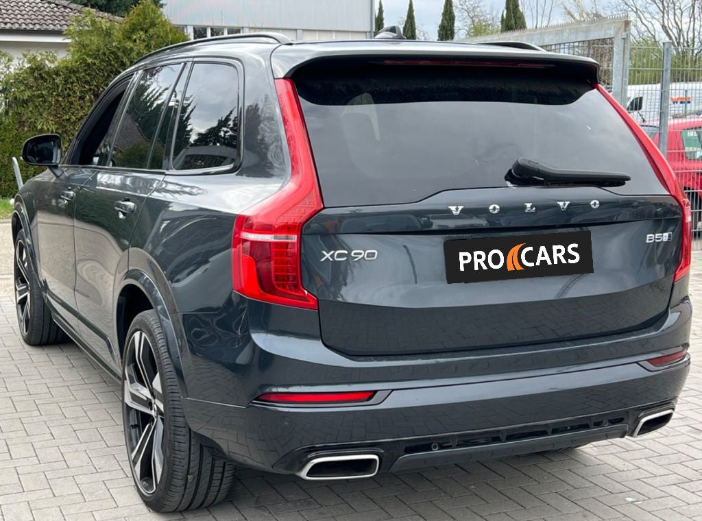 Volvo XC90 R-Design AWD