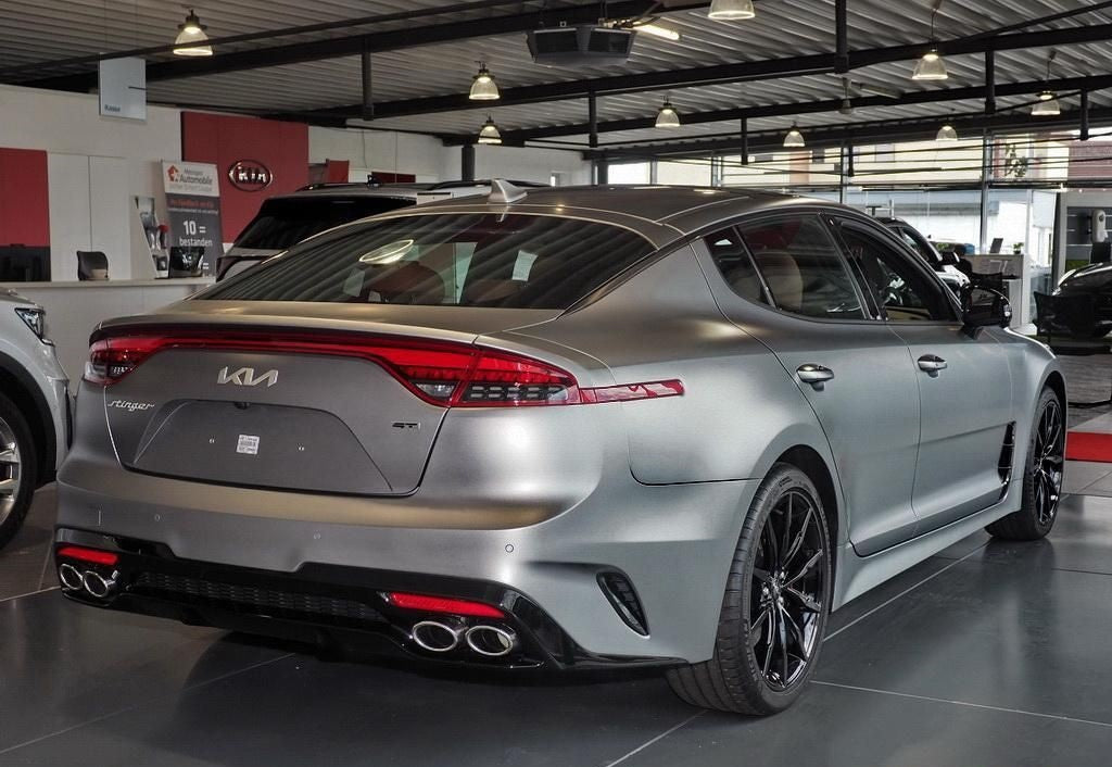 Kia Stinger 3.3T AWD AT8 GT TRIBUTE