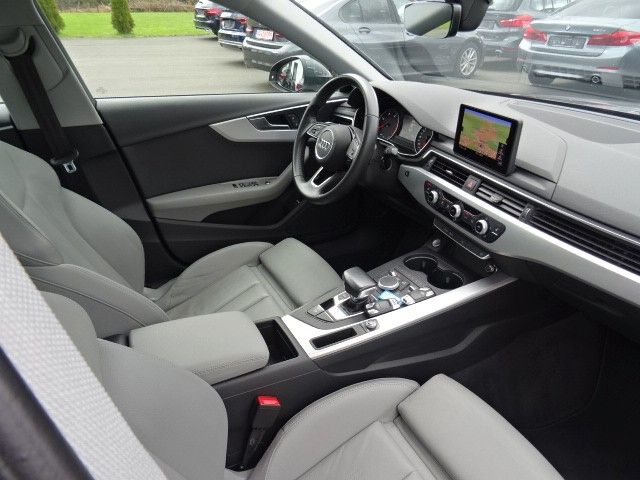 Audi A4 2.0 TDI S-line