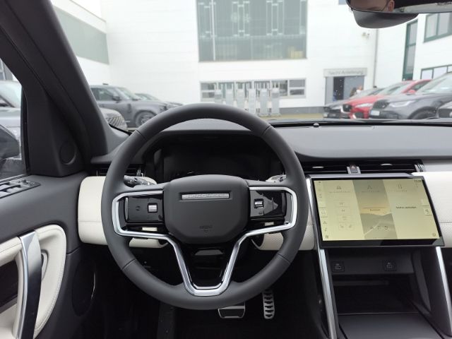 Land Rover Discovery Sport P300e Dynamic SE