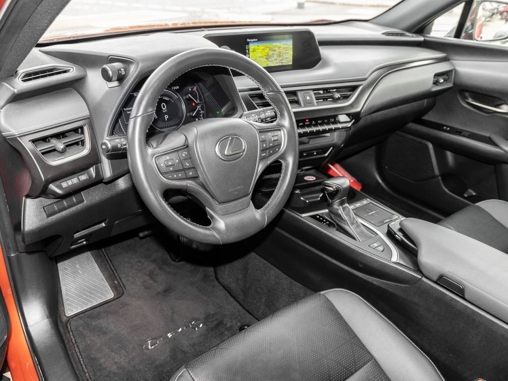 Lexus UX 250h Business Line