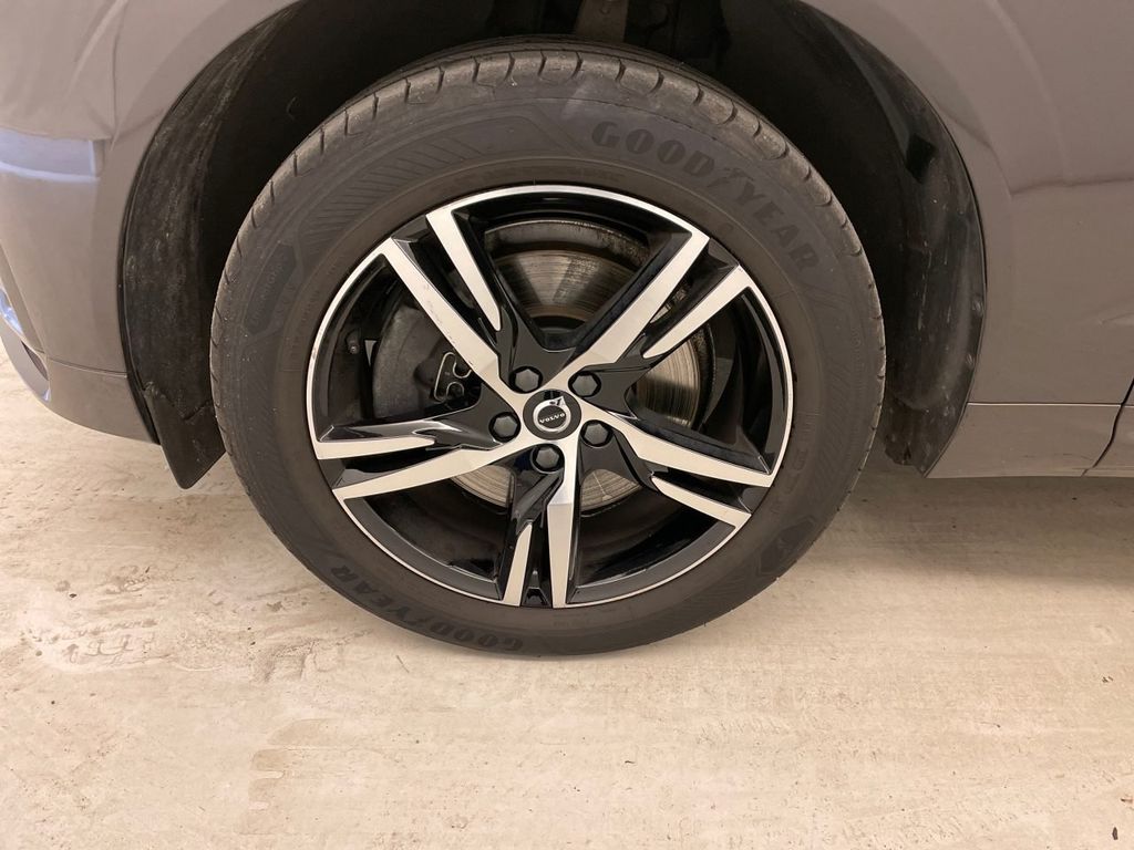 Volvo XC60 B4
