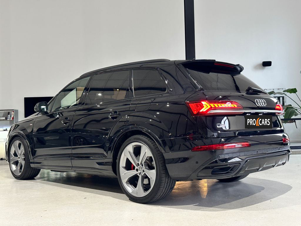 Audi Q7 60 TFSIe Quattro S-line Tour