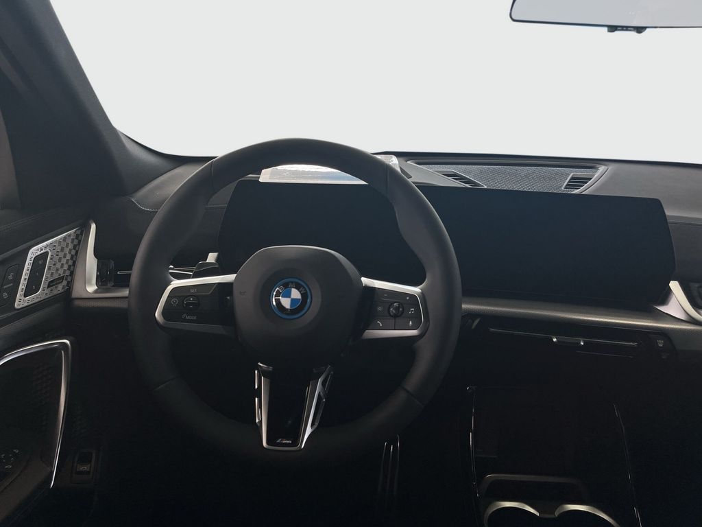 BMW iX2 eDrive20