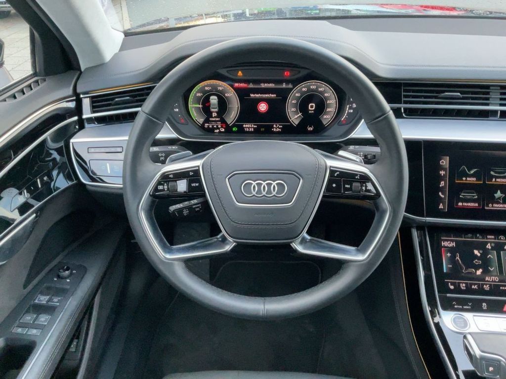 Audi A8 60 TFSI-e Quattro Matrix